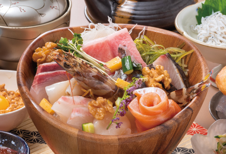 岡山駅前 ランチ 1番人気海鮮丼