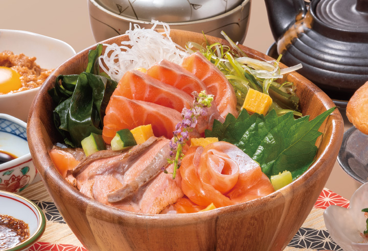 岡山駅前 ランチ 海鮮丼