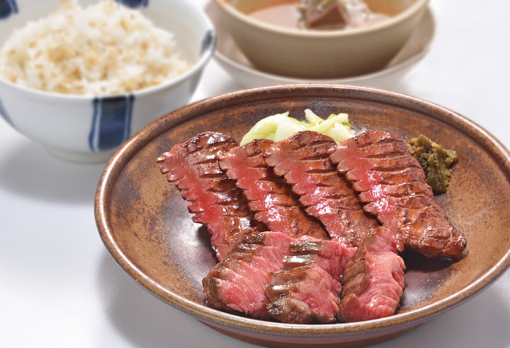岡山駅周辺 ランチ 人気の牛たん定食